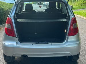 Mercedes-Benz A-Class A160 BlueEFFICIENCY Classic SE, 1.5 Petrol Manual, 3 Door, Silver image 12