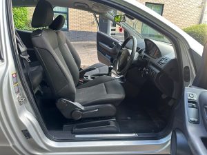 Mercedes-Benz A-Class A160 BlueEFFICIENCY Classic SE, 1.5 Petrol Manual, 3 Door, Silver image 4