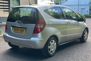 Mercedes-Benz A-Class A160 BlueEFFICIENCY Classic SE, 1.5 Petrol Manual, 3 Door, Silver image 5