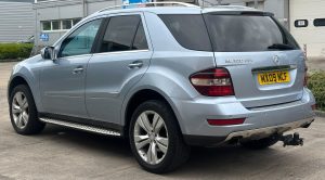 Mercedes-Benz ML320 CDI Sport 4MATIC Auto, 3.0 V6 Diesel, Blue, Tow Bar image 6
