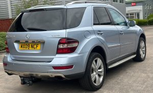 Mercedes-Benz ML320 CDI Sport 4MATIC Auto, 3.0 V6 Diesel, Blue, Tow Bar image 12