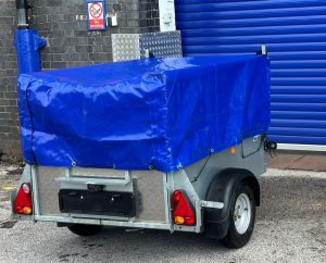 2021-IFOR WILLIAMS p5e TRAILER WITH FULL MESH +RAMP WITH BLUE TARPAULIN COVER (SOLD) image 17