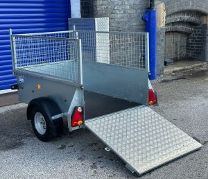 2021-IFOR WILLIAMS p5e TRAILER WITH FULL MESH +RAMP WITH BLUE TARPAULIN COVER (SOLD) image 4