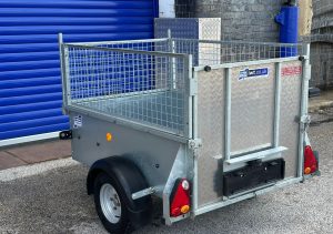2021-IFOR WILLIAMS p5e TRAILER WITH FULL MESH +RAMP WITH BLUE TARPAULIN COVER (SOLD) image 5