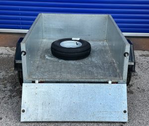 GALVANISED SINGLE AXLES 4' x 3' CAMPING/UTILITY TRAILER WITH COVER image 17