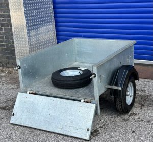 GALVANISED SINGLE AXLES 4' x 3' CAMPING/UTILITY TRAILER WITH COVER image 16