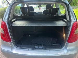 Mercedes-Benz A-Class A160 BlueEFFICIENCY Classic SE, 1.5 Petrol Manual, 3 Door, Silver image 22